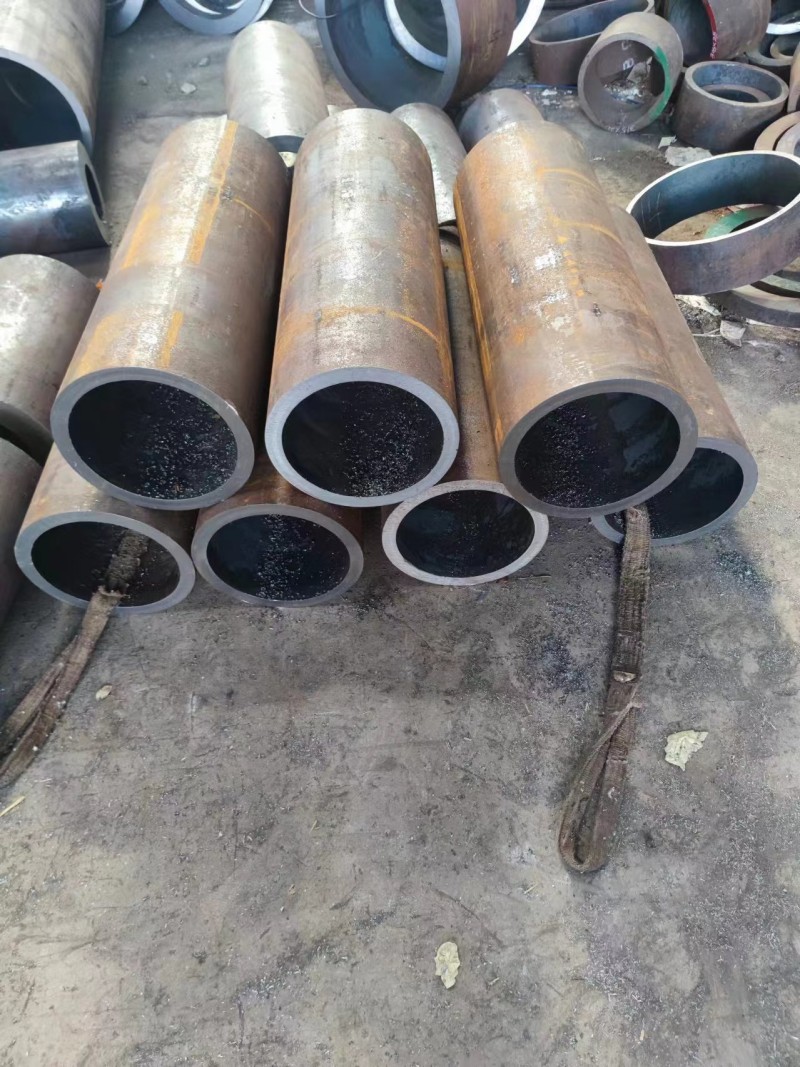 龙里龙里龙里12Cr1MovG无缝钢管切割